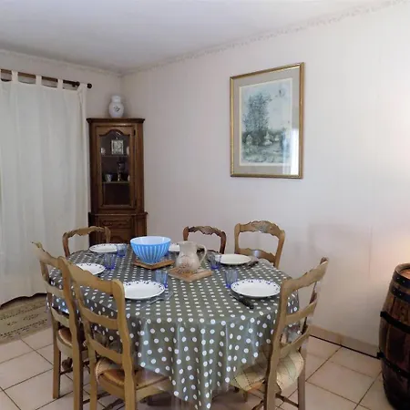 - Maison De Plain-pied Avec Jardin Clos - Quartier Residentiel Вилла Руайян