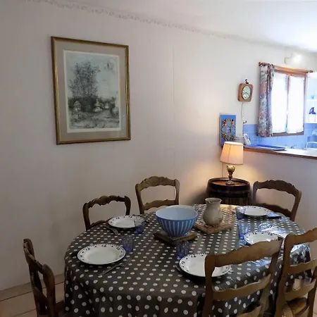 - Maison De Plain-pied Avec Jardin Clos - Quartier Residentiel *