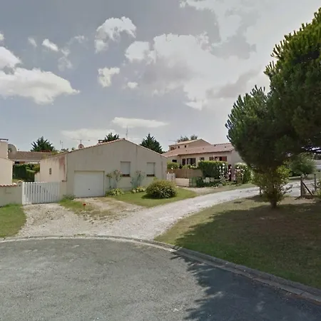 - Maison De Plain-pied Avec Jardin Clos - Quartier Residentiel Руайян