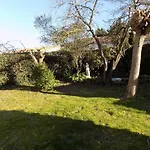 Villa - Maison De Plain-pied Avec Jardin Clos - Quartier Residentiel *