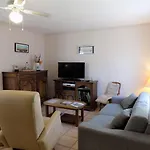 - Maison De Plain-pied Avec Jardin Clos - Quartier Residentiel Villa