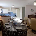 - Maison De Plain-pied Avec Jardin Clos - Quartier Residentiel Royan